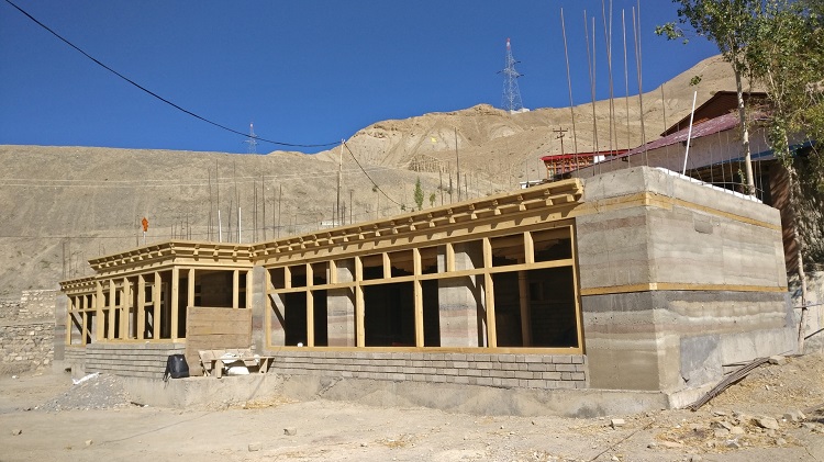 nová školní laboratoř - září 2019 - dokončená hrubá stavba prvního patra.